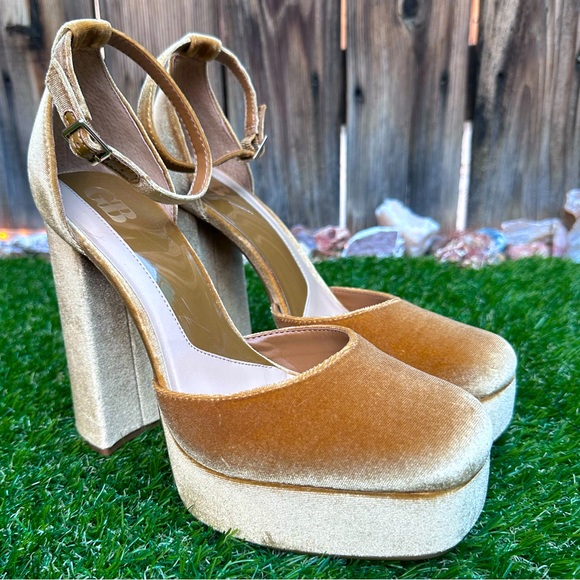 Gianni Bini Shoes Gianni Bini Velvet Platform Heels Poshmark